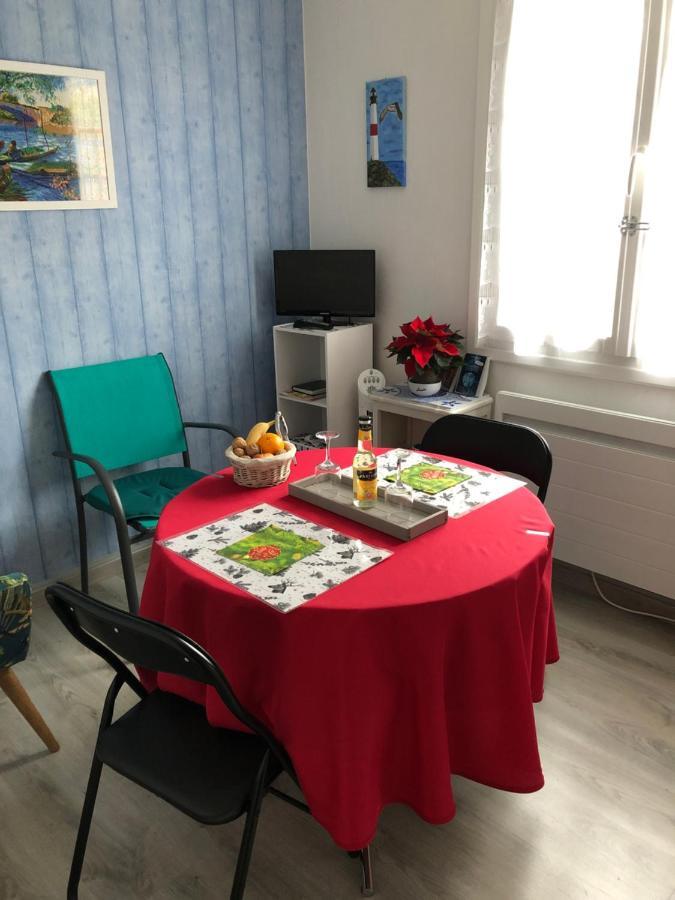 « Chez Annie » Bed & Breakfast Doue-la-Fontaine Exterior photo